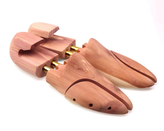 Cathcart Elliot Mens Cedar twin-tube Hook-Heel Shoe Trees feature smooth, natural-grain cedar wood with brass hardware and ventilation holes to help maintain shoe shape.