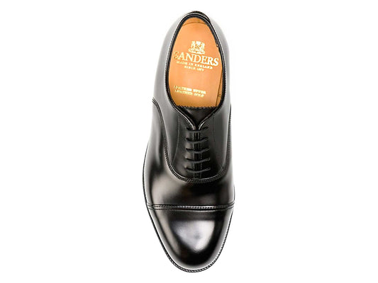 Top-down view of the Sanders Oxford Wide showing the width of the 8M136R H-fit last