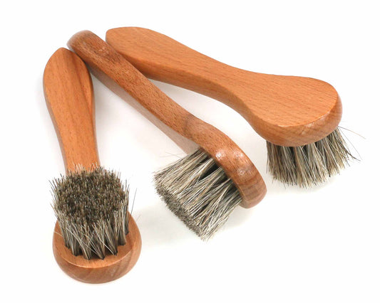 The Cathcart Elliot 3x shoe polish applicator brush dauber features three wooden-handled brushes with stiff, light-colored bristles, ideal for fine leather care and shoe polish application.