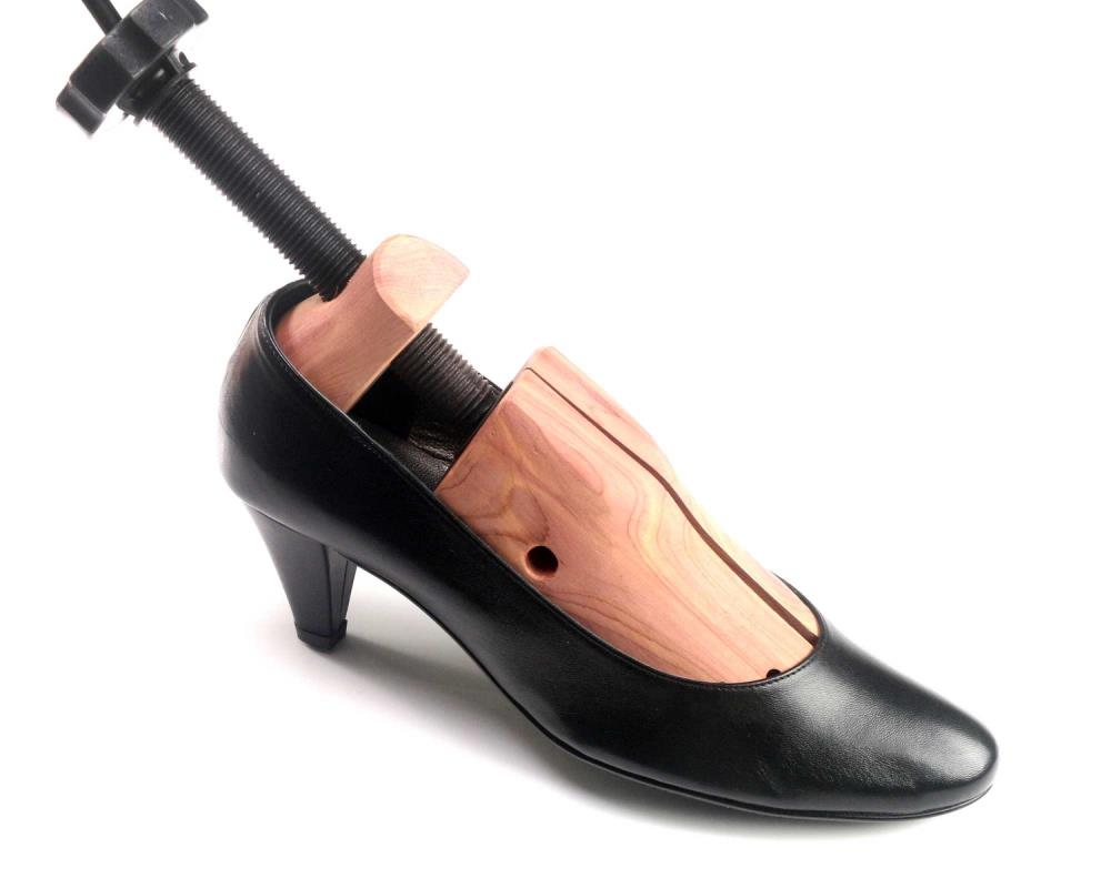 Premium 2-way Cedar Wood Ladies Shoe Stretcher with bunion buttons