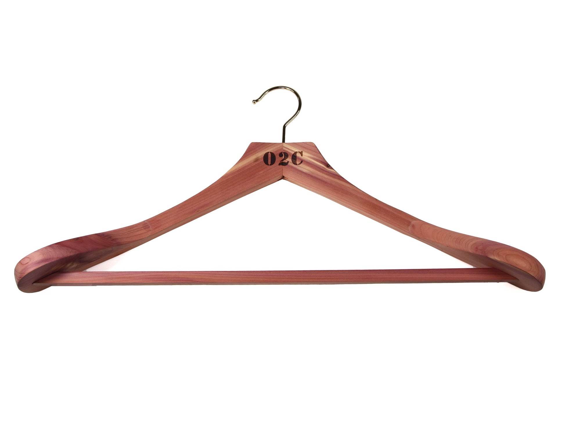 The Cathcart Elliot Personalisable 48cm cedar wood suit and jacket hanger features a curved design, metal hook, horizontal bar, and '02C' engraving for a personal touch—perfect for organising your wardrobe.